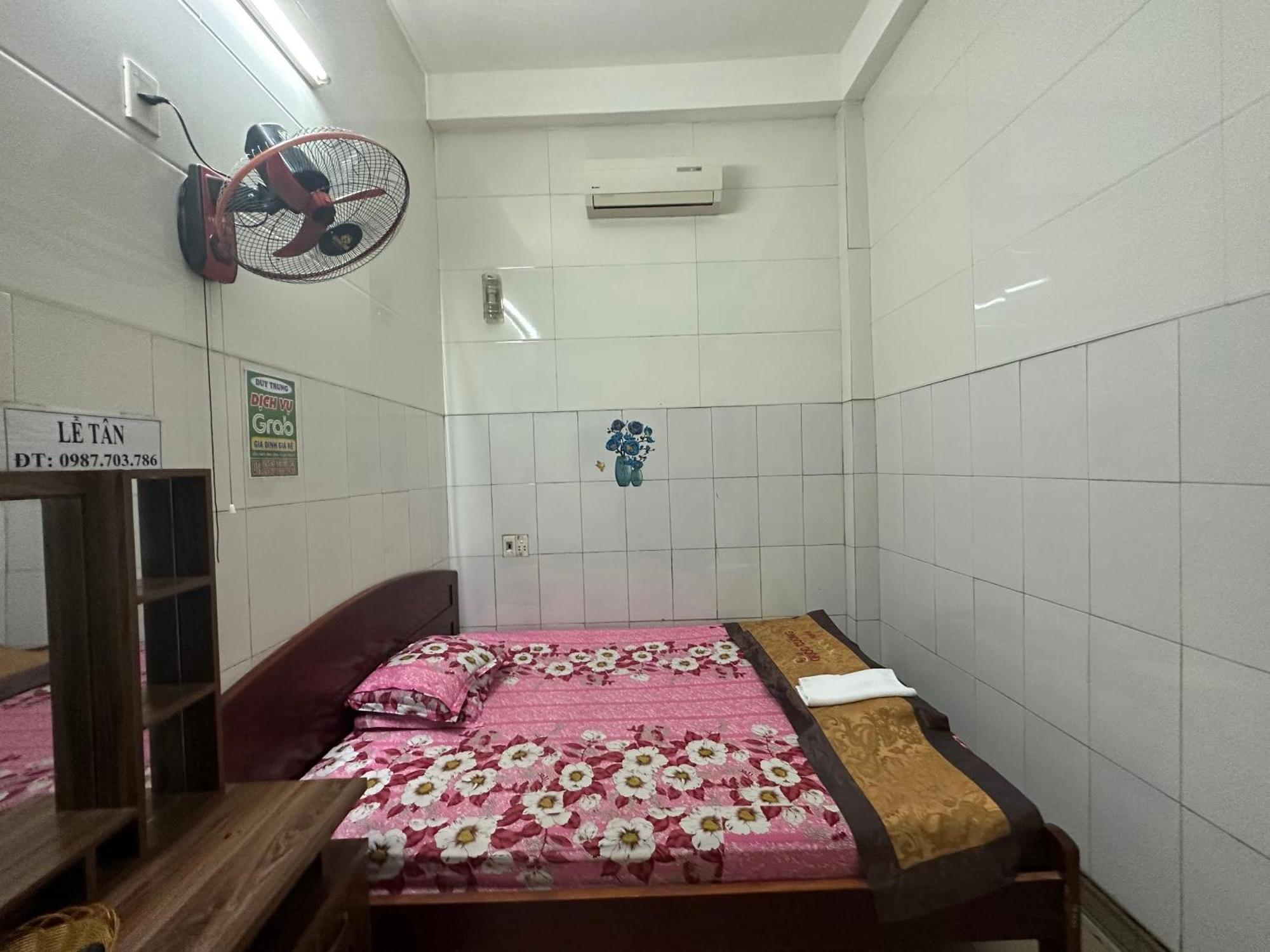 Spot On 1188 Hoa Cam Khách sạn 2*